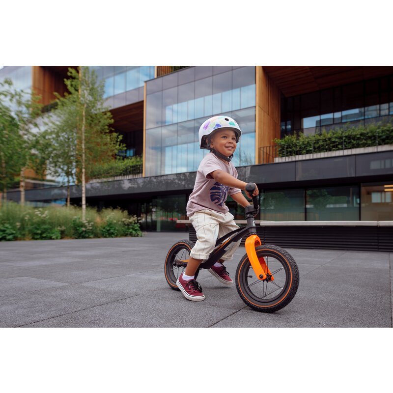 Casca pentru copii, Lionelo, Reglabila 50-56 cm, Din ABS si EPS, Conform cu standardul EN1078, Bej