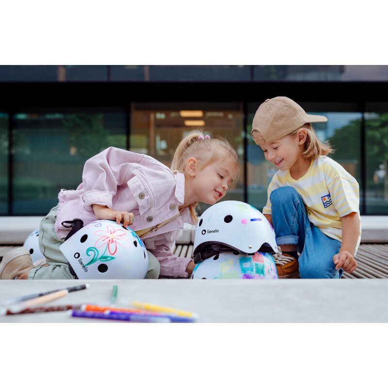 Casca pentru copii, Lionelo, Reglabila 50-56 cm, Din ABS si EPS, Conform cu standardul EN1078, Bej