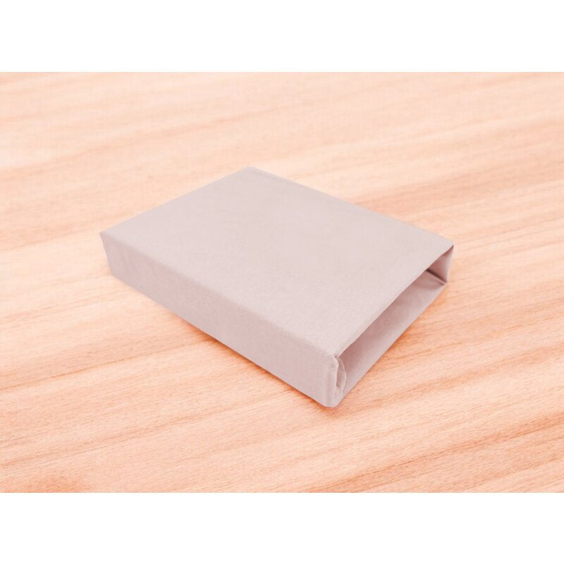 Modelul Powder Pink al cearșafului MimiNu 120x60 cm