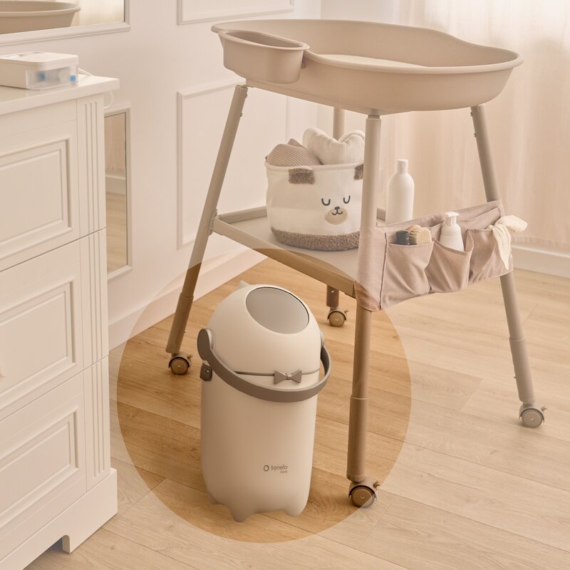 Coș pentru Scutece Lionelo Pure Bin 10L | Sistem Etanș Anti-Miros | Operare cu O Mână | Alb