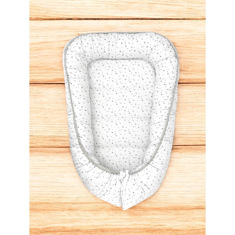 Cosulet bebelus, MimiNu, Pentru dormit, Baby Cocoon 75x55 cm, Husa 100% bumbac, Din bumbac certificat Oeko Tex Standard 100, Mini Gray Stars