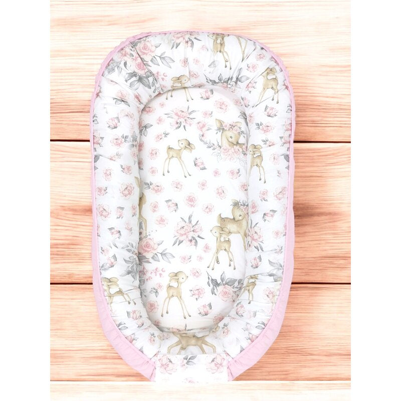 Cosulet bebelus, MimiNu, Pentru dormit, Cu doua fete, Baby Nest 105x66 cm, Husa 100% bumbac si catifea moale, Materiale certificate Oeko Tex Standard 100, Cu salteluta, Detasabila, Velvet Sweet Deer Pink