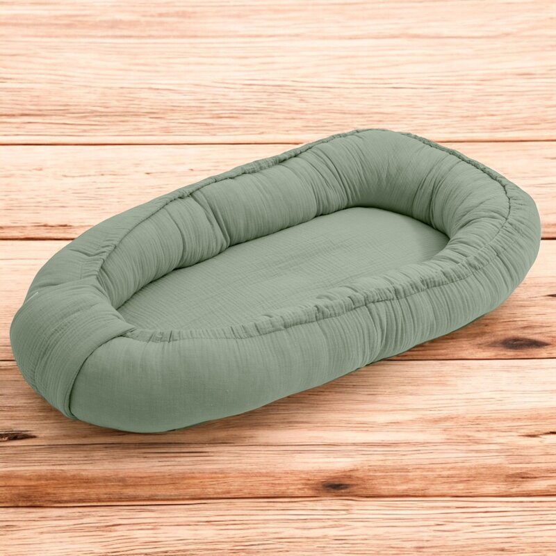 Cosulet bebelus, New Baby, Pentru dormit, Baby Nest 80 x 50 cm, Din muselina, Din materiale certificate Oeko Tex Standard 100, Salvia