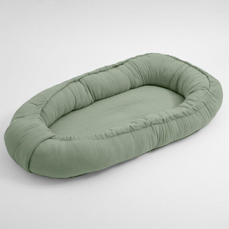 Baby nest New Baby Muselina 80x50 cm, Salvie – vedere oblică
