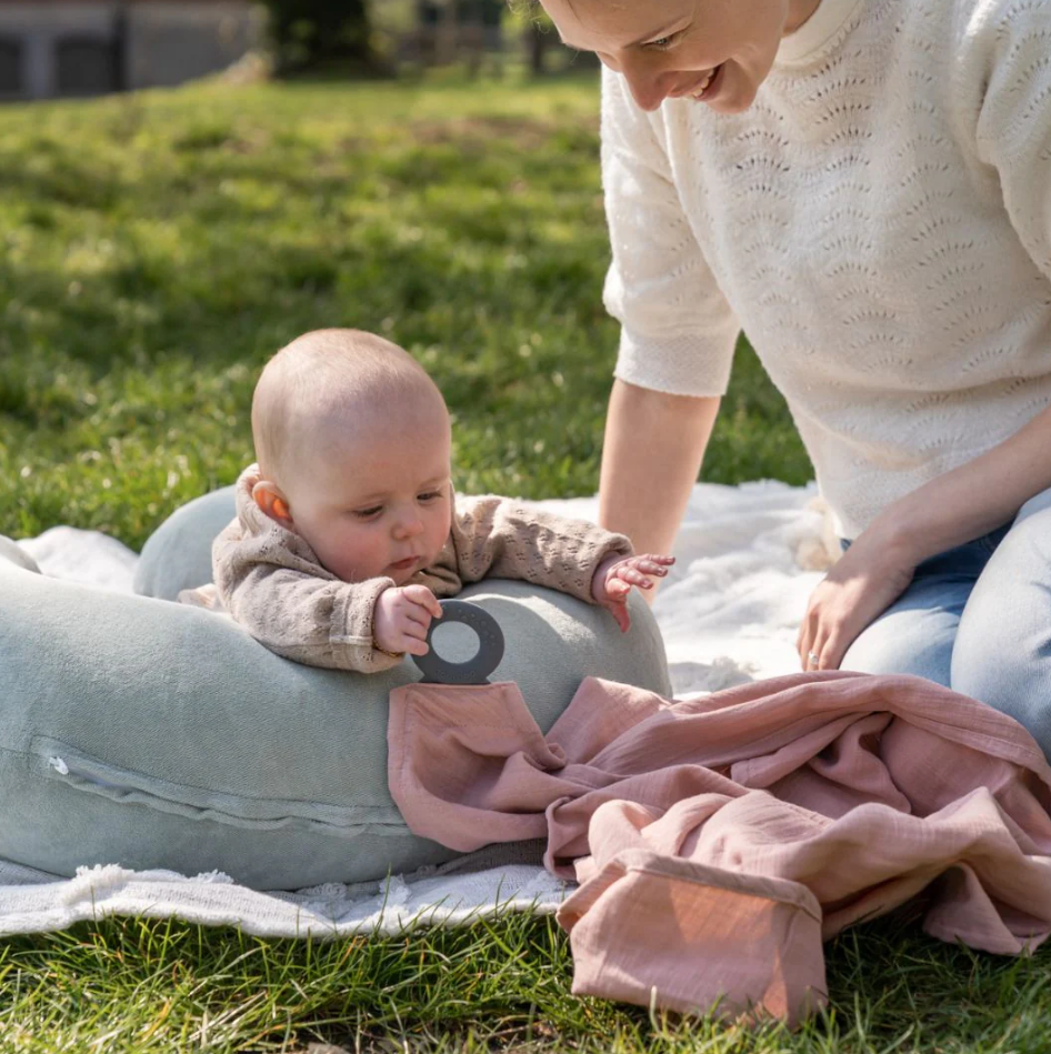 Doomoo - Esarfa pentru alaptat multifunctionala din bumbac organic Mom’n Play Pink