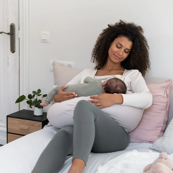 Pernă Doomoo Comfy Big Tetra 3în1 Bumbac Organic Almond Gravide+Alaptare