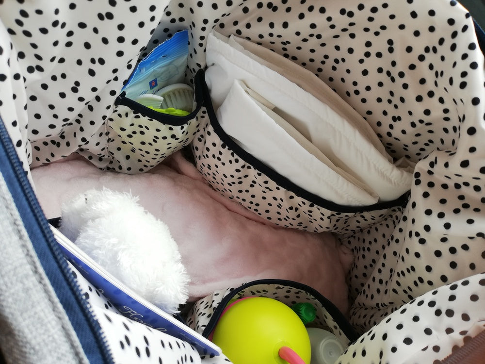 Geantă Duffle Baby On Board Baby Girl - Design Roz pentru Fetițe