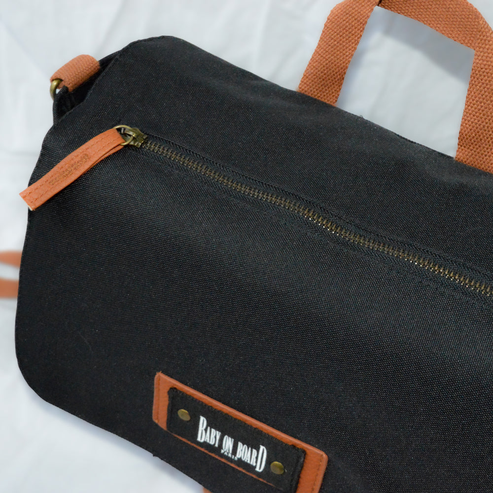 Geantă Mini Bebeluși Baby On Board Miniz Bag Black - Compactă și Elegantă