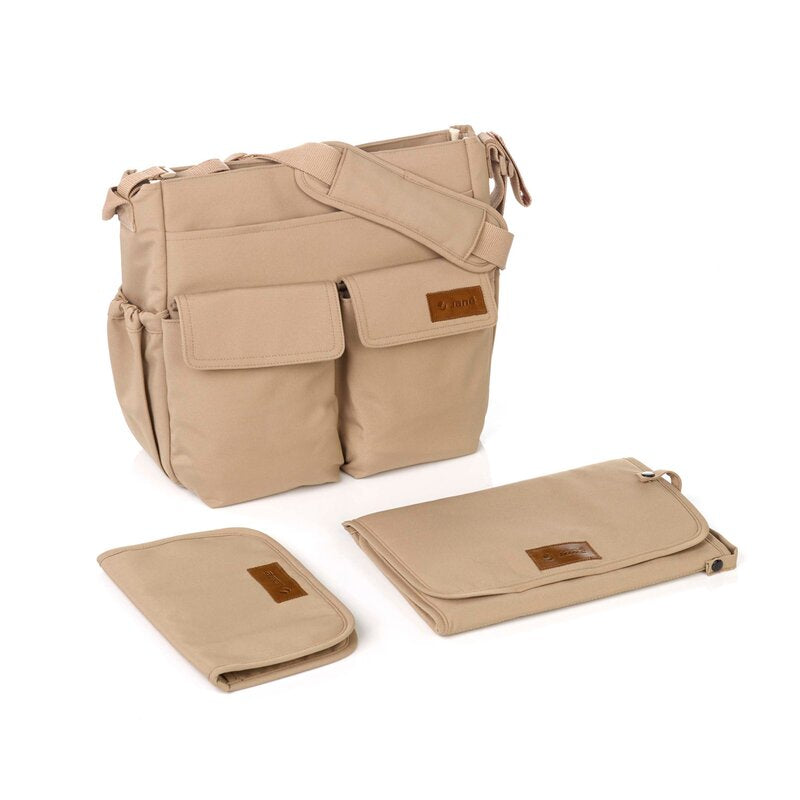 Geanta pentru mamici, Jane, Cu 2 buzunare exterioare, Cu multiple compartimente, Cu saltea de infasat inclusa, 44 x 34 cm, Conform cu standardul de securitate europeana EN 71-3:2019, Sesame