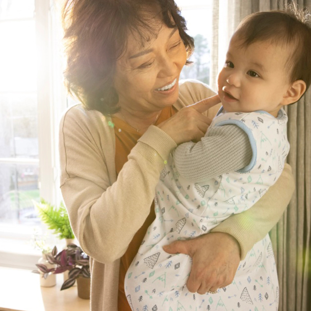 Ingenuity - Sac de dormit Swaddle Me Night Sack Sleeper, 3-18 luni, Sunset Space