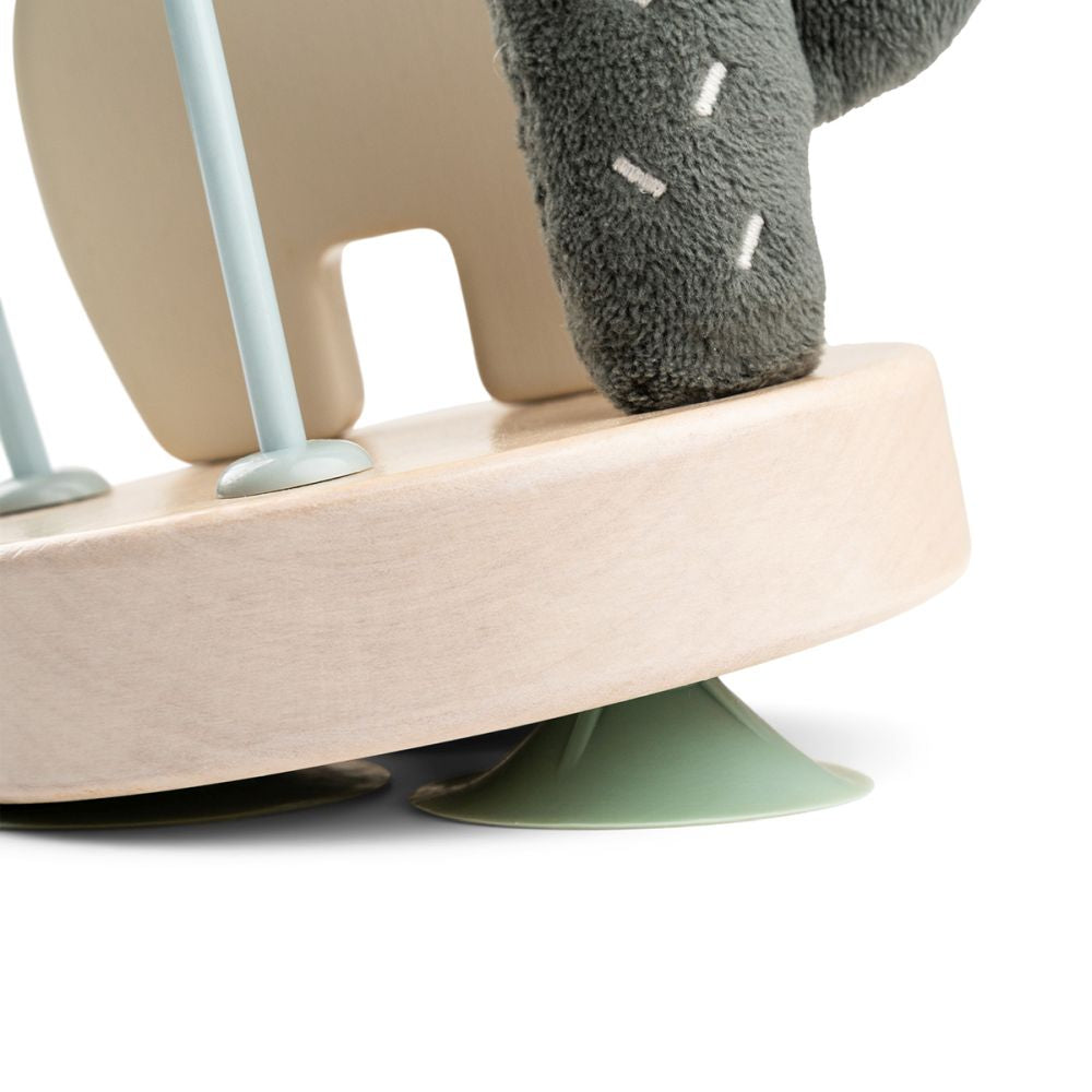 Insula de activitati StickStay Done by Deer Lalee Sand