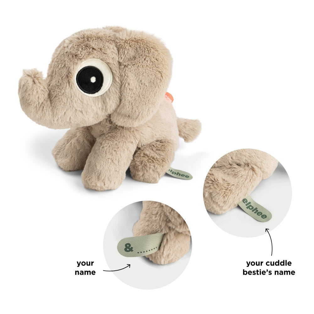 Jucărie de pluș Done by Deer Cuddle Bestie Elphee Bej eticheta personalizată