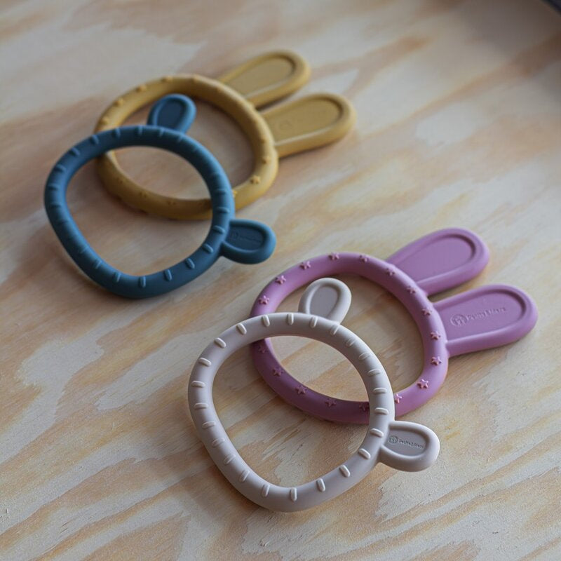 Jucarie dentitie, Petite&Mars, Iepuras, Moale, Efect calmant al gingiilor, Silicon, Fara BPA, 0 luni+, Roz