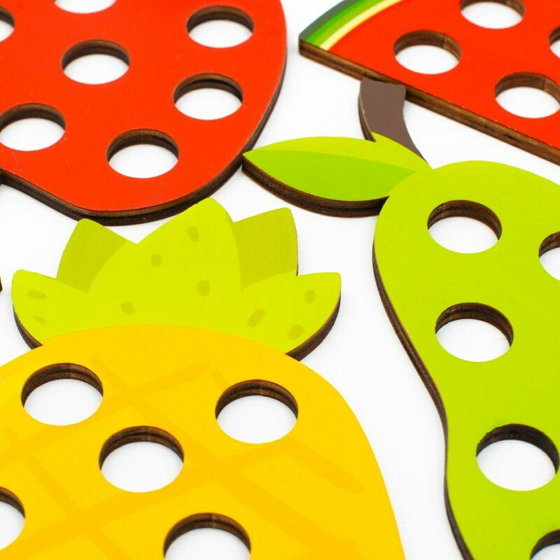 Jucarie Montessori de snuruit, Baby Mix, Dezvolta abilitatile motorii fine, a concentrarii si a rabdarii, Lemn si snur moale din bumbac, 36 luni+, Vegetables and Fruits