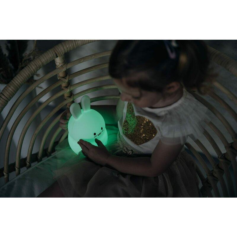 Lampa de veghe, FreeON, Silicon moale, Cu telecomanda si cablu USB, Cu 9 culori diferite si cronometru, Bear