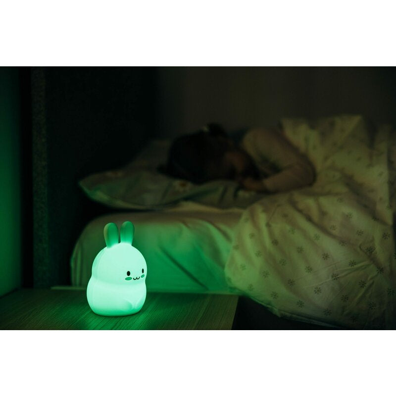 Lampa de veghe, FreeON, Silicon moale, Cu telecomanda si cablu USB, Cu 9 culori diferite si cronometru, Owl