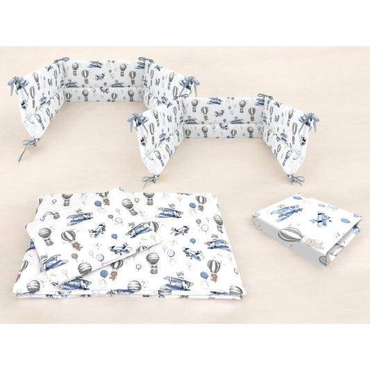 Lenjerie patut cu 5 piese, MimiNu, Cu cearceaf 120x60 cm, Pilota, Pernuta, 2 aparatori, Din bumbac certificat Oeko Tex Standard 100, Blue Plane