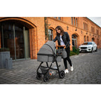 Carucior 2 in 1, Lionelo, Amber, Cadru aluminiu, Cu landou intarit si salteluta moale, Reversibil, Maner ajustabil, Huse pentru picioare, ploaie, Plasa de tantari, Geanta parinti, Pana la 22 kg, EN1888-1, EN1888-2, EN1466, Gri inchis