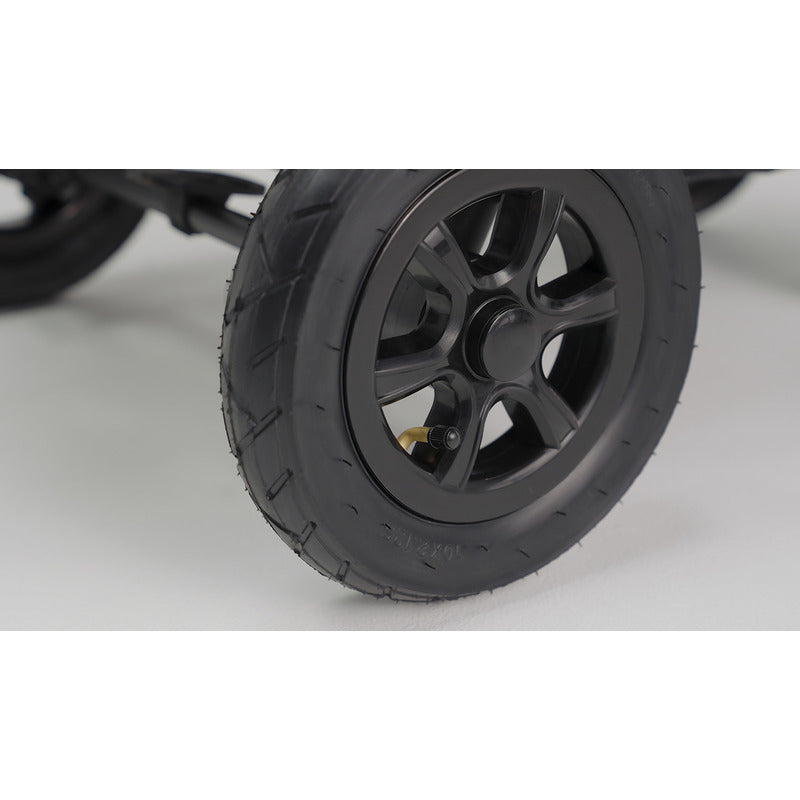 Carucior sport, Lionelo, Natt, De la nastere, Cu accesorii si capotina XXL reglabila, 0 - 22 kg, Conform cu standardele europene de securitate EN1888-1, EN1888-2, Negru Onyx
