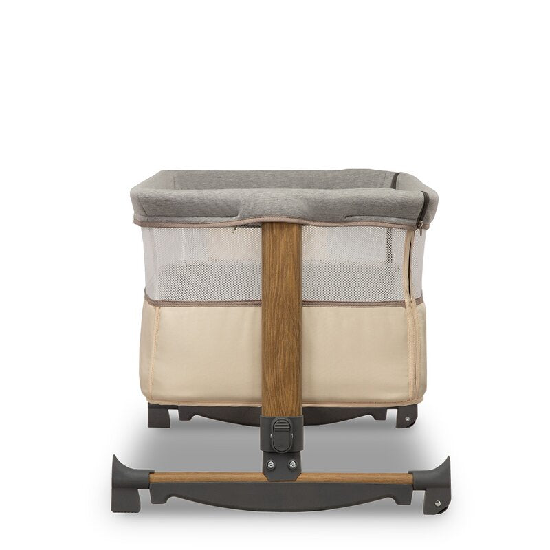 Patut co-sleeper, Lionelo, Leonie, Cu sistem de leganare, Cu setare unghiulara, Reglabil in 5 pozitii pe inaltime, Conform cu standardele europeane de securitate EN1130 si EN16890, Beige Sand
