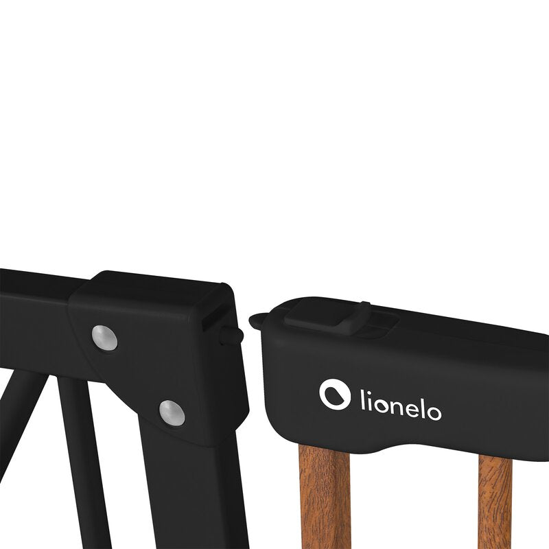 Poartă de siguranță Lionelo Truus Slim Black Carbon Natural – detaliu blocare