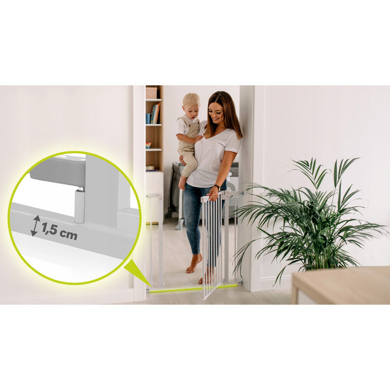 Poarta de siguranta, Lionelo, Truus Slim Led, Prin presiune, Cu lumina Led cu senzor, 105 cm, Conform cu standardul european de securitate EN1930, Alb