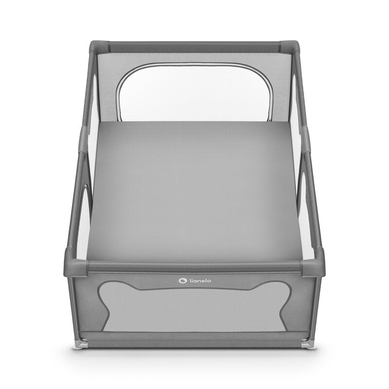 Tarc de joaca copii, Lionelo, Willow, 127 x 187 cm, Pliere compacta, Include geanta de transport, Din plasa, Cu doua intrari laterale si fermoar, Cu ventuze pentru stabilitate, Conform cu EN 12227:2010, Gri