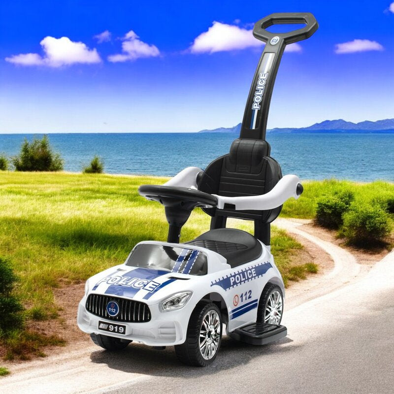 Mașinuță de împins Baby Mix Police – prezentare în decor exterior