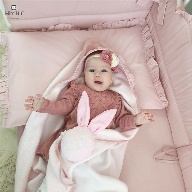 Lenjerie patut cu 4 piese, MimiNu, Pentru patut 120x60 cm, Cu doua protectii laterale, Cu volanase, Din bumbac certificat Oeko Tex Standard 100, Colectia Royal, Powder Pink