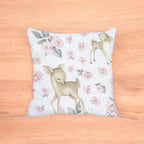 Detaliu Pernă cu husă MimiNu Sweet Deer Pink, 40x40 cm