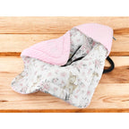 Detaliu păturică cu glugă MimiNu Sweet Deer Pink