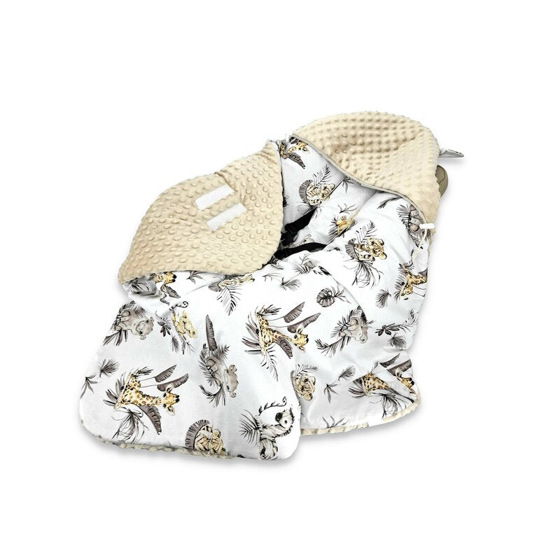 Paturica calduroasa, MimiNu, Pentru scoica, scaun auto/carucior, Cu gluga si urechi, Dimensiune 90x90 cm, Din Minky + Bumbac, Materiale certificate Oeko Tex Standard 100, Savanna