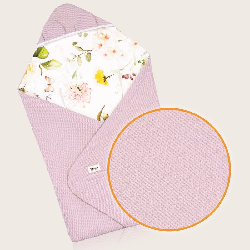 Paturica de infasat, Lionelo, Pentru scoica auto, carucior si landou, Cu multiple utilizari, Cu inchidere arici velcro, Dimensiune 90x90 cm, Din bumbac, TOG 2.5, 12-18 luni, Roz