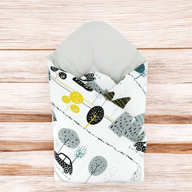 Paturica de infasat, MimiNu, Cu doua fete, Cu multiple utilizari, Cu inchidere arici velcro, Dimensiune 75x75 cm, Din bumbac certificat Oeko Tex Standard 100, Childrens Journey Grey