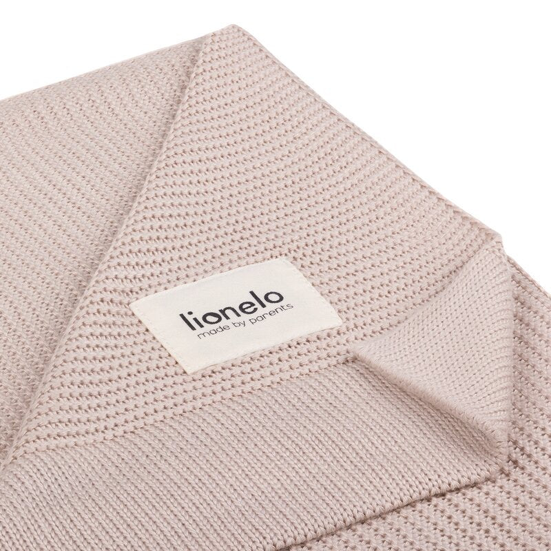 Păturică Lionelo Bamboo Blanket Beige Sand – detaliu țesătură și etichetă