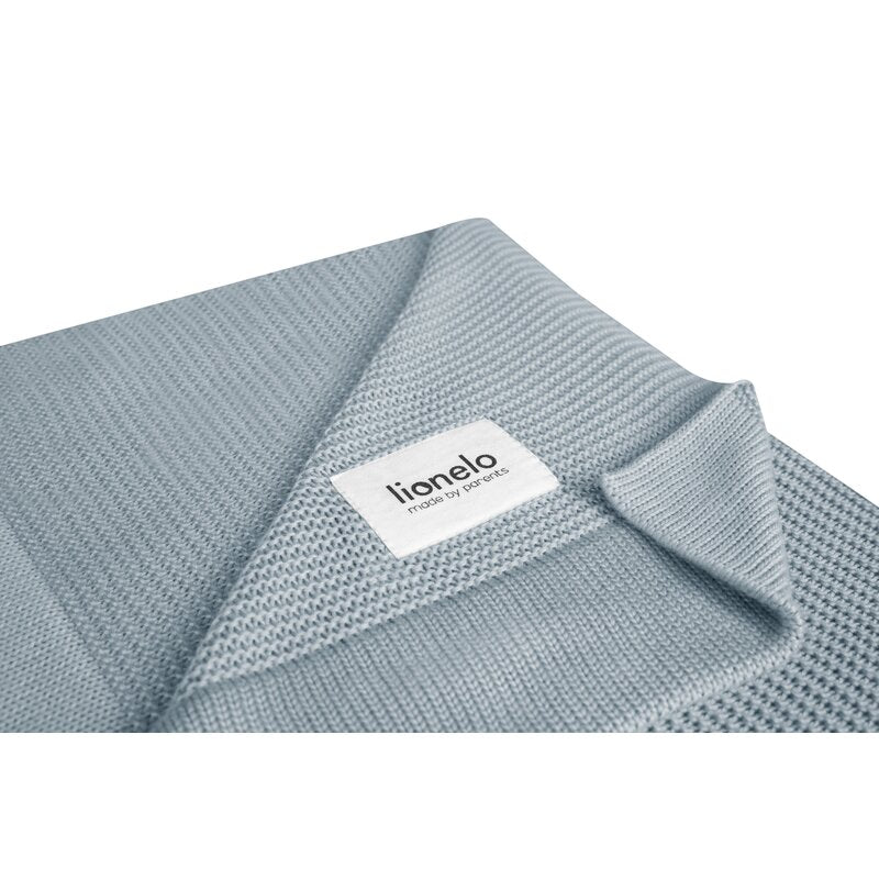 Păturică Lionelo Bamboo Blanket Grey – detaliu țesătură și etichetă