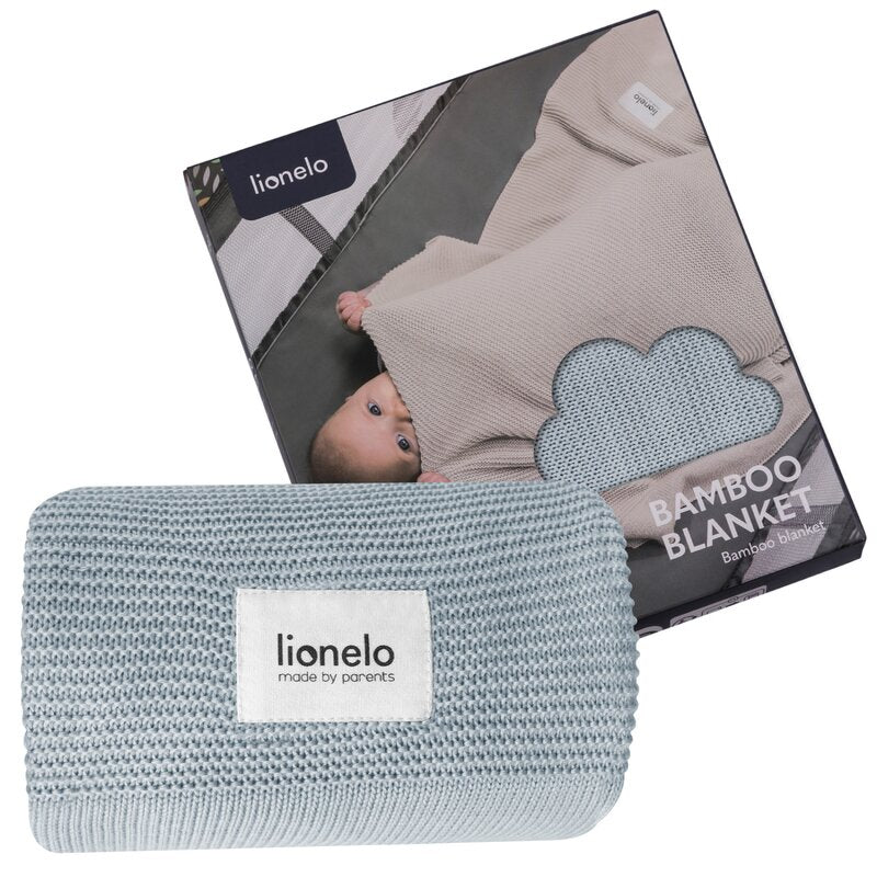 Păturică Lionelo Bamboo Blanket Grey – păturică rulată lângă ambalaj