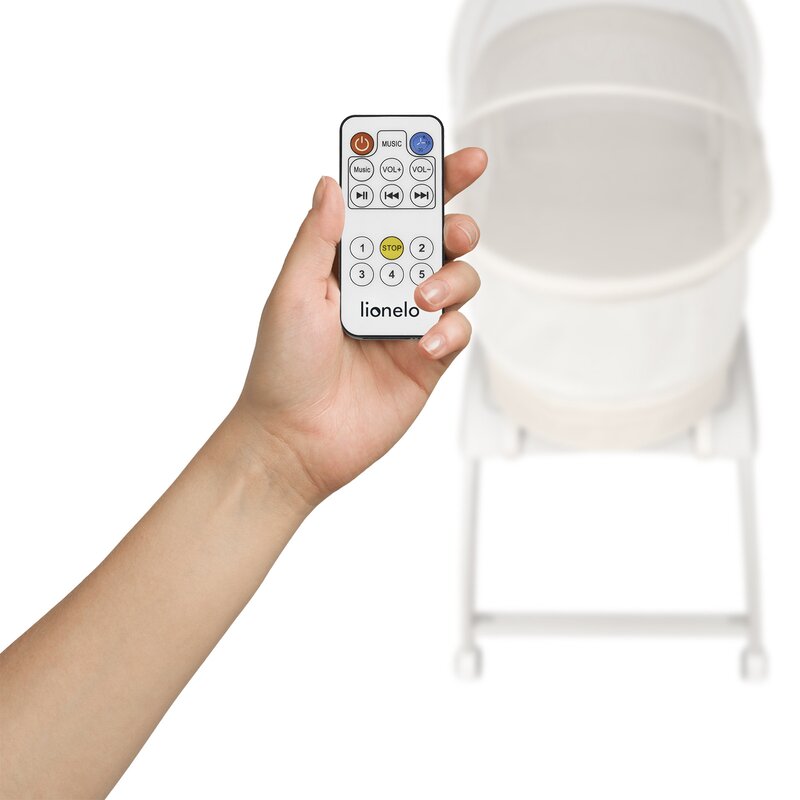 Patut balansoar, Lionelo, Coral, Cu landou ergonomic detasabil, Functie de balansare integrata, Functie de cantar, Sunete si cantece de leagan, Cu roti, Panou tactil sau telecomanda, 0-9 kg, EN 1130:2019+AC:2020,EN 16890:2017+A1:2021, Alb