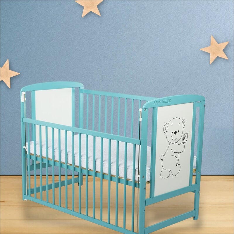 Patut din lemn bebe, 120x60 cm, Cu laterala culisanta, Din lemn de pin si mdf, Stabil si rezistent, Inaltime saltea reglabila pe 3 nivele, Laterala cu 3 bete detasabile, EN716-1, EN716-2, Mint, Babyneeds, Timmi