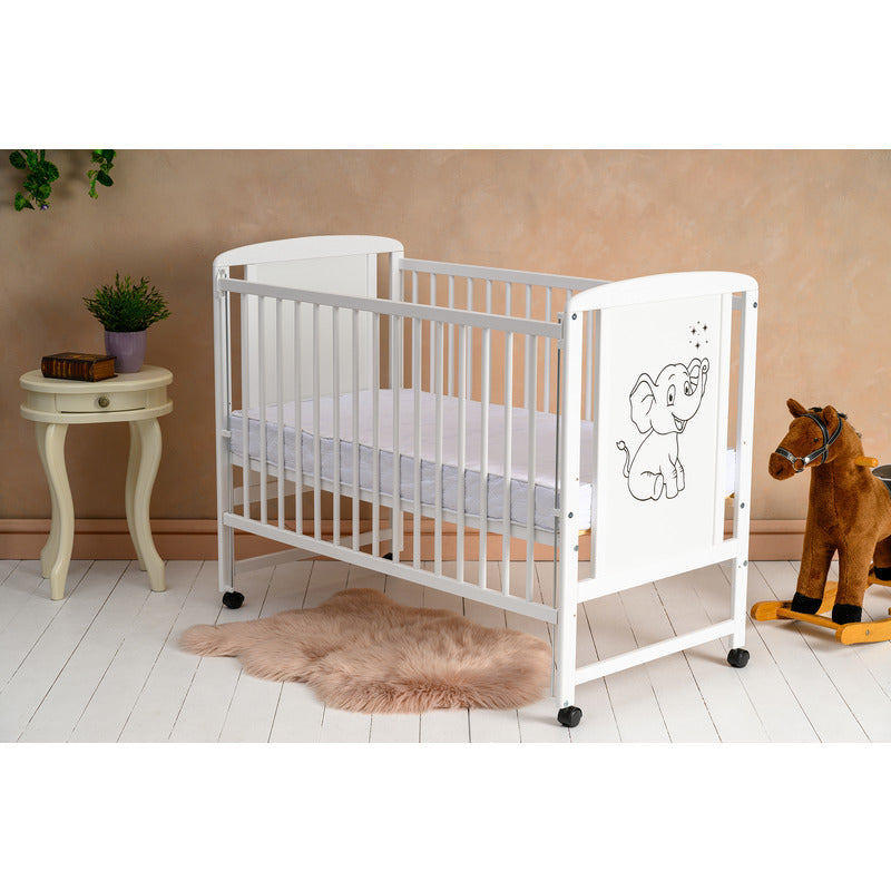 Pătuț din Lemn Qmini Timmi Elephant 120x60 cm Alb cu Laterală Culisantă + Saltea 12 cm