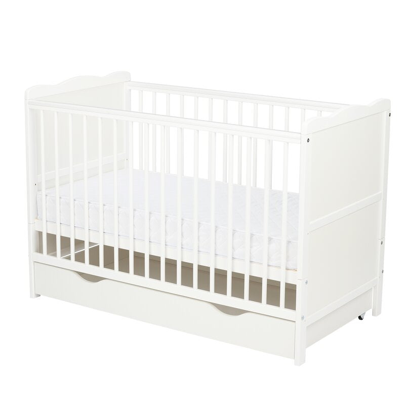 Patut din lemn bebe, 120x60 cm, Cu sertar, Cu sina speciala pentru dentitie, Multifunctional, EN716-1, EN716-2, Alb, Qmini, Julia + Saltea 12 cm