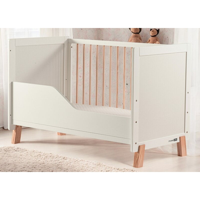 Patut din lemn bebe, 120x60 cm, Transformabil, Cu bariera de siguranta, Din lemn de pin si mdf, Stabil si rezistent, White, FreeON, Ava