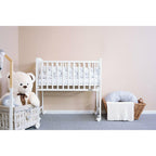 Patut New Baby Mateo 90x40 cm, Alb – vedere frontală cu laterala ridicată
