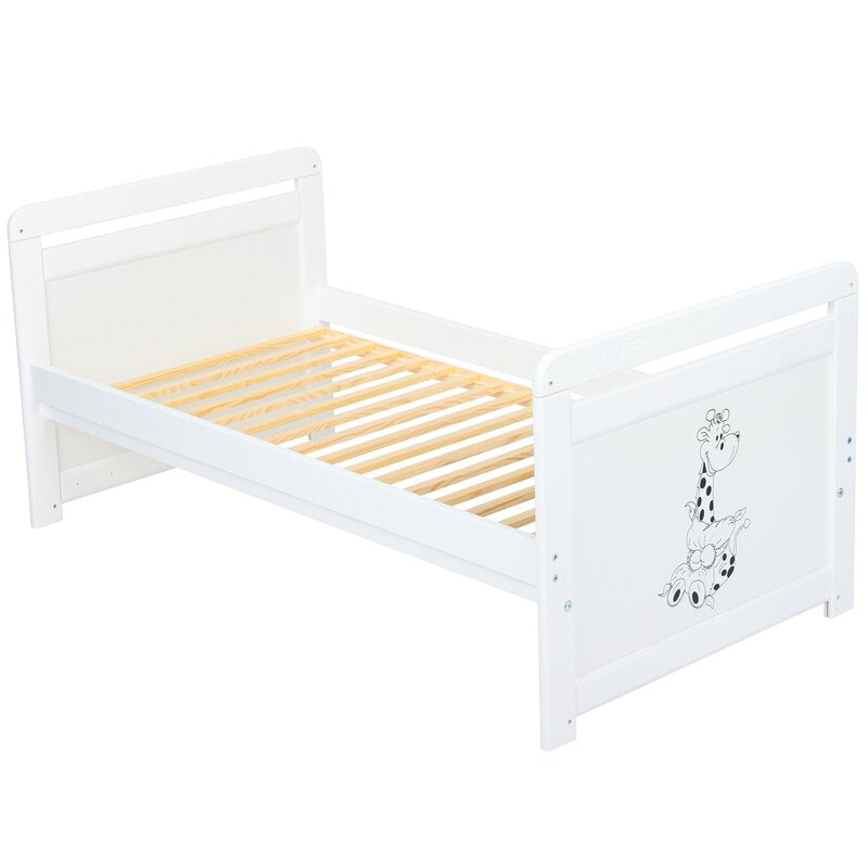 Pătuț BabyNeeds Nadia II Girafa 120x60 cm alb – pat junior cu somiera vizibilă