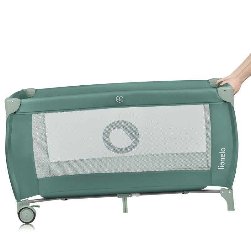 Patut pliant, Lionelo, Stefi Plus, Cu doua nivele, Cu intrare laterala cu fermoar, 2 roti, 120 x 60 cm, Conform cu standardul european de securitate EN 716, Verde Olive