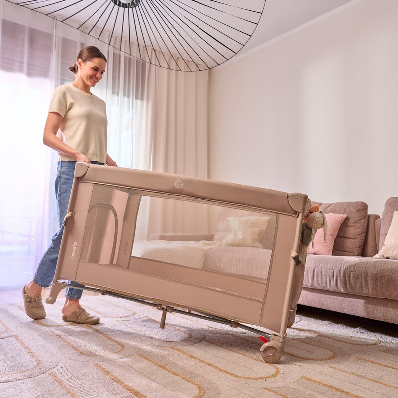 Patut pliant multifunctional, Lionelo, Ellen, Cu laterala culisanta, Nivel suplimentar, Intrare laterala cu fermoar, 2 roti, Saltea pliabila si geanta de transport incluse, 0- 36 luni, Pana la 15 kg, 120x60 cm, Conform cu EN 716, Gri
