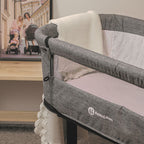 Cearceaf impermeabil cu elastic Petite&Mars pentru co-sleeper 84 x 50 cm