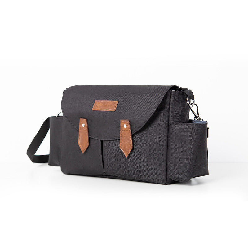 Geanta pentru scutece si organizator carucior, Petite&Mars, Sara, 2 in 1, Cu 7 buzunare, 1 buzunar cu izolatie termica, Dimensiune compacta, 40x23x10 cm, Negru/Maro