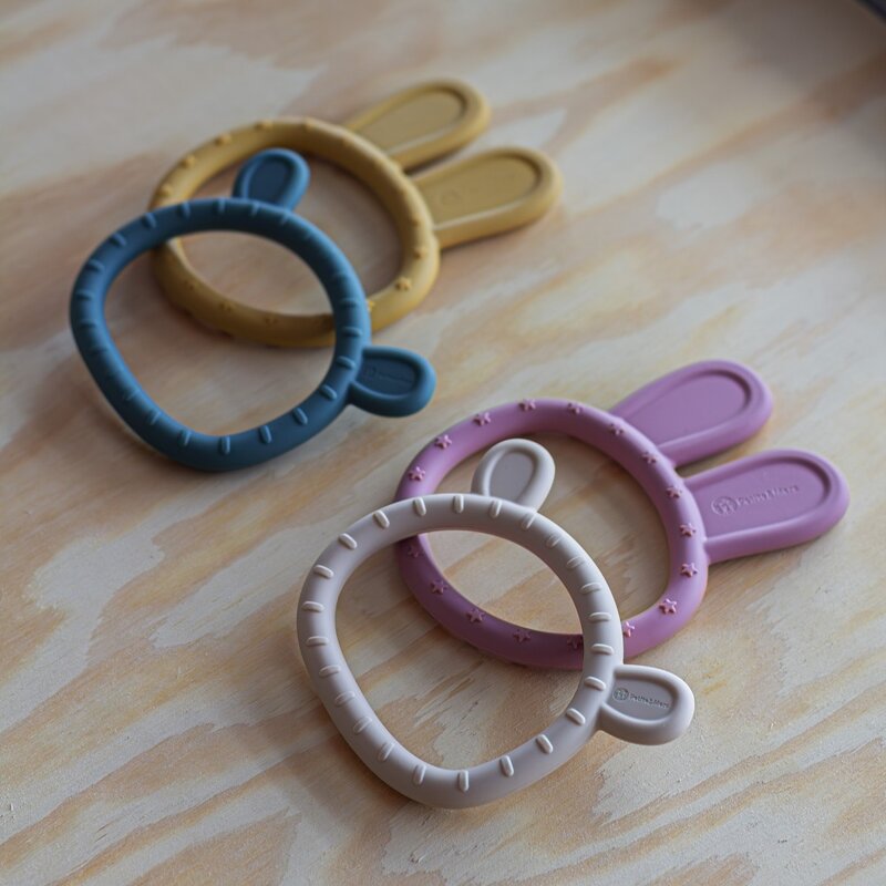 Jucarie dentitie, Petite&Mars, Iepuras, Moale, Efect calmant al gingiilor, Silicon, Fara BPA, 0 luni+, Roz