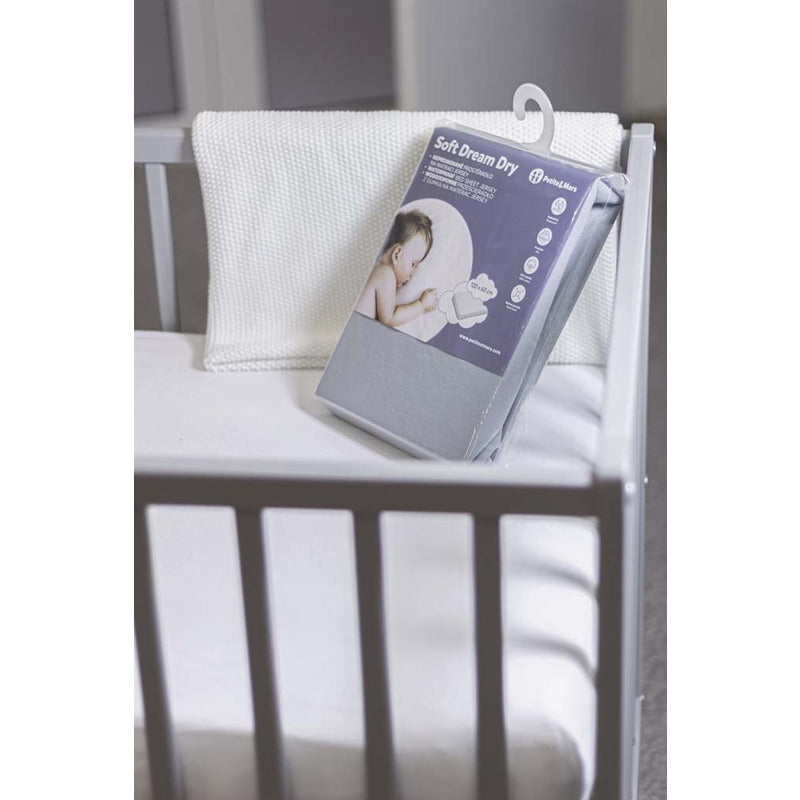 Cearceaf cu elastic, Petite&Mars, Soft Dream Dry, Impermeabil, Lavabil la masina pana la 95 de garde, 120x60 cm, Alb